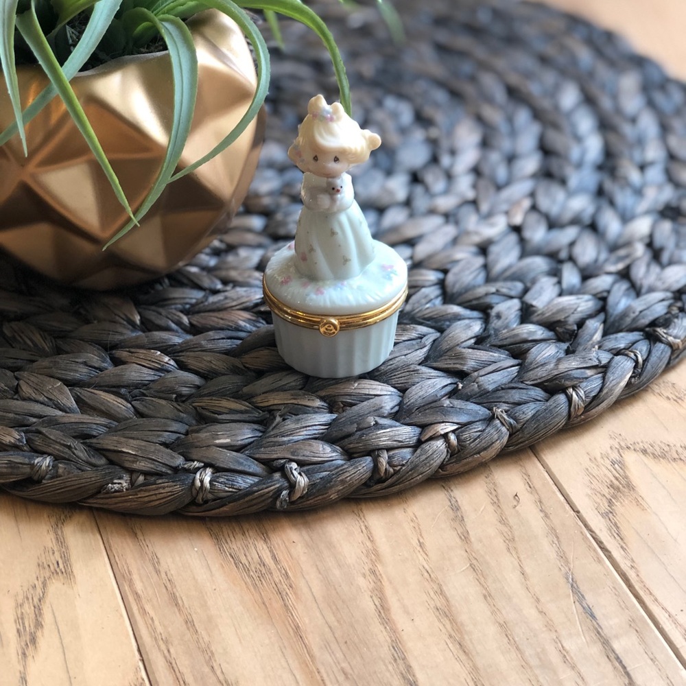 Precious Moments • Trinket Box
